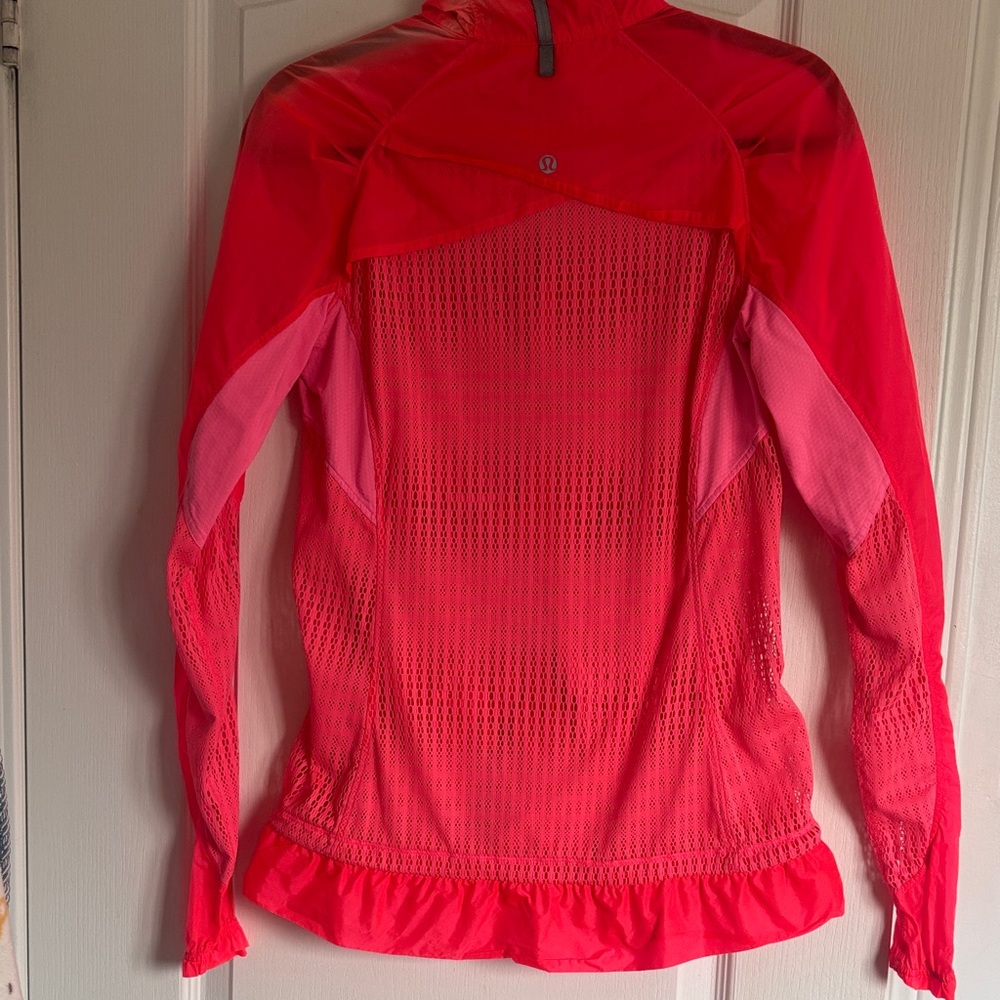 Lululemon Run: Wild Jacket - Picture 5 of 10